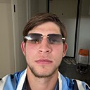 Артём, 23 года