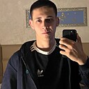 Данияр, 22 года