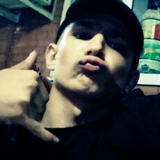 Фотография мужчины Денис, 18 лет из г. Буденновск