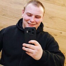 Фотография мужчины Юра, 21 год из г. Орехово-Зуево