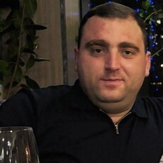 Фотография мужчины Нарек, 28 лет из г. Саратов