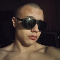 Фотография мужчины Максим, 19 лет из г. Воронеж