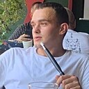 Артём, 22 года