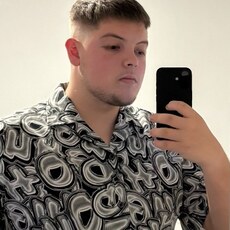 Фотография мужчины Raul, 19 лет из г. Timișoara