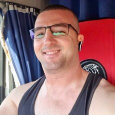 Фотография мужчины Curiostotal, 48 лет из г. Bârlad