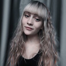 Фотография девушки Поленька, 18 лет из г. Екатеринбург