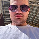 Максим, 22 года