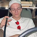 Денис, 22 года