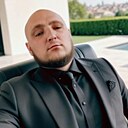 Олег, 33 года