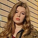 София, 32 года