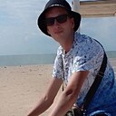 Максим, 22 года