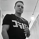 Денис, 24 года