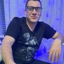 Василий, 33 года