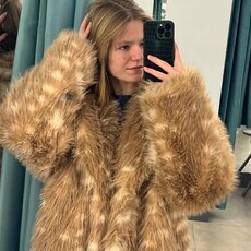 Фотография девушки Александра, 19 лет из г. Екатеринбург