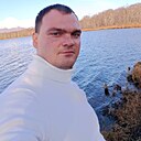 Виталий, 33 года