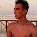 Денис, 23 года