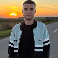 Фотография мужчины Илья, 18 лет из г. Брянск