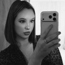 Фотография девушки Алина, 19 лет из г. Екатеринбург