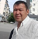 Музаффар, 44 года