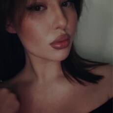 Фотография девушки Алина, 19 лет из г. Екатеринбург