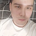 Артур, 24 года