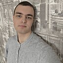 Макс, 24 года