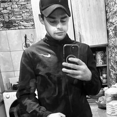 Фотография мужчины Игорь, 24 года из г. Благовещенск