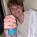 Артемий, 19 лет