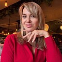 София, 32 года