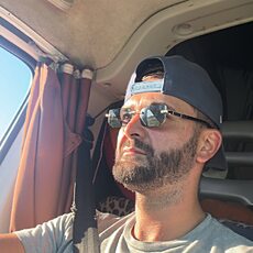 Фотография мужчины Alex, 31 год из г. Buhuşi