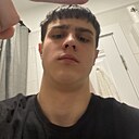 Максим, 18 лет