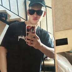 Фотография мужчины Миша, 20 лет из г. Курск