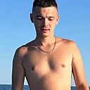 Макс, 24 года