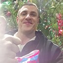 Роман, 44 года