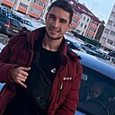 Денис, 23 года