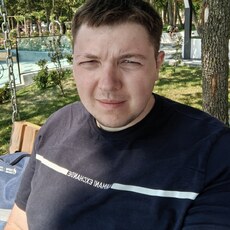 Фотография мужчины Антон, 30 лет из г. Радужный (Ханты-Мансийский)