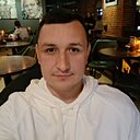 Виктор, 32 года