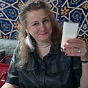 La Maestra, 44 года