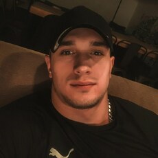 Фотография мужчины Артём, 22 года из г. Москва