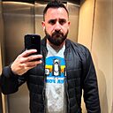 Юрий, 32 года