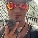 Виктор, 32 года