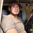 Тихий, 33 года