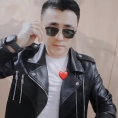 Фотография мужчины Nurbekjon, 21 год из г. Санкт-Петербург