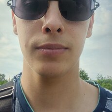 Фотография мужчины Виктор, 22 года из г. Соликамск