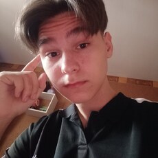 Фотография мужчины Алексей, 18 лет из г. Санкт-Петербург