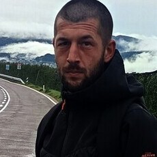 Фотография мужчины Ionuț, 28 лет из г. Borşa