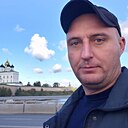 Роман, 44 года