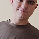 Антон, 24 года