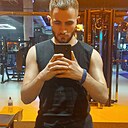 Артём, 24 года