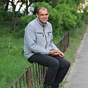 Толик, 33 года